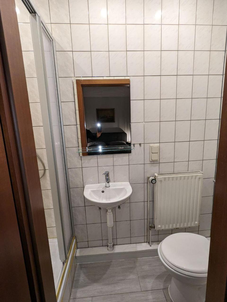 Gasthaus "Zum Goldenen Ross" Uhlstädt エクステリア 写真